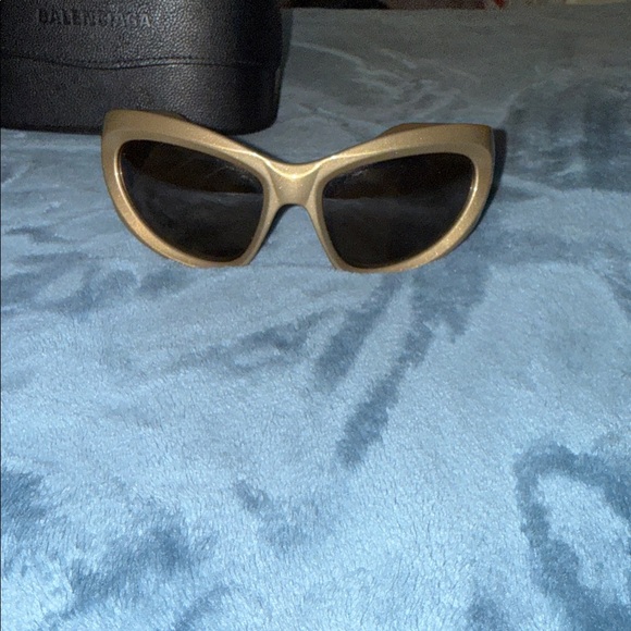 Balenciaga Gold Shield Runway Glasses - Picture 8 of 8